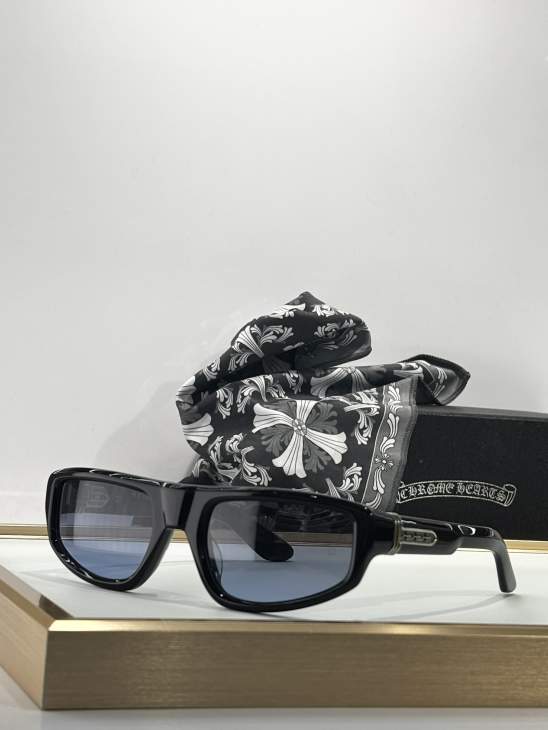 Picture of Chrome Hearts Sunglasses _SKUfw75731993fw